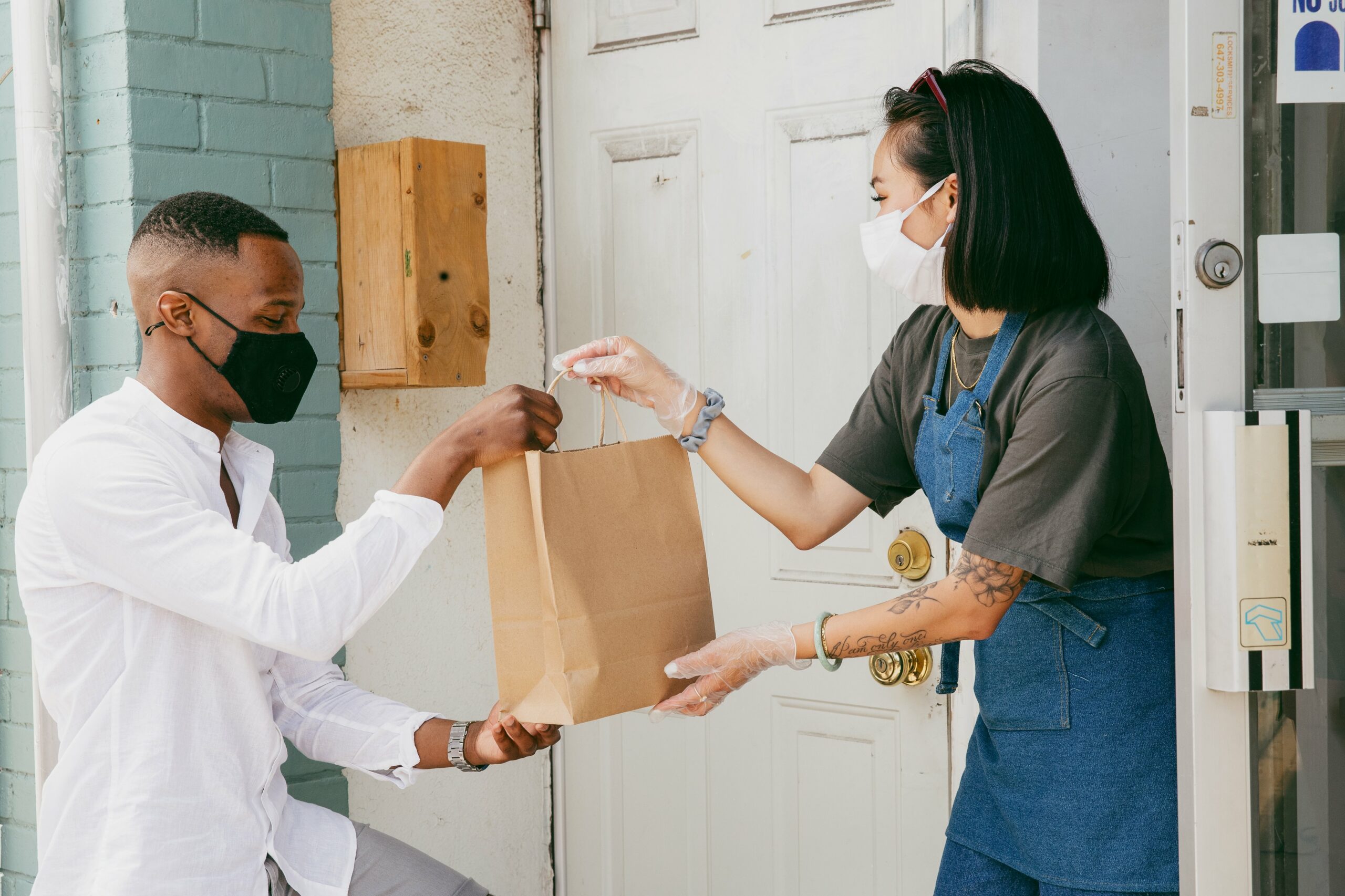 Online shop versus Coronavirus Top 4 digital marketing trends to survive during pandemic
