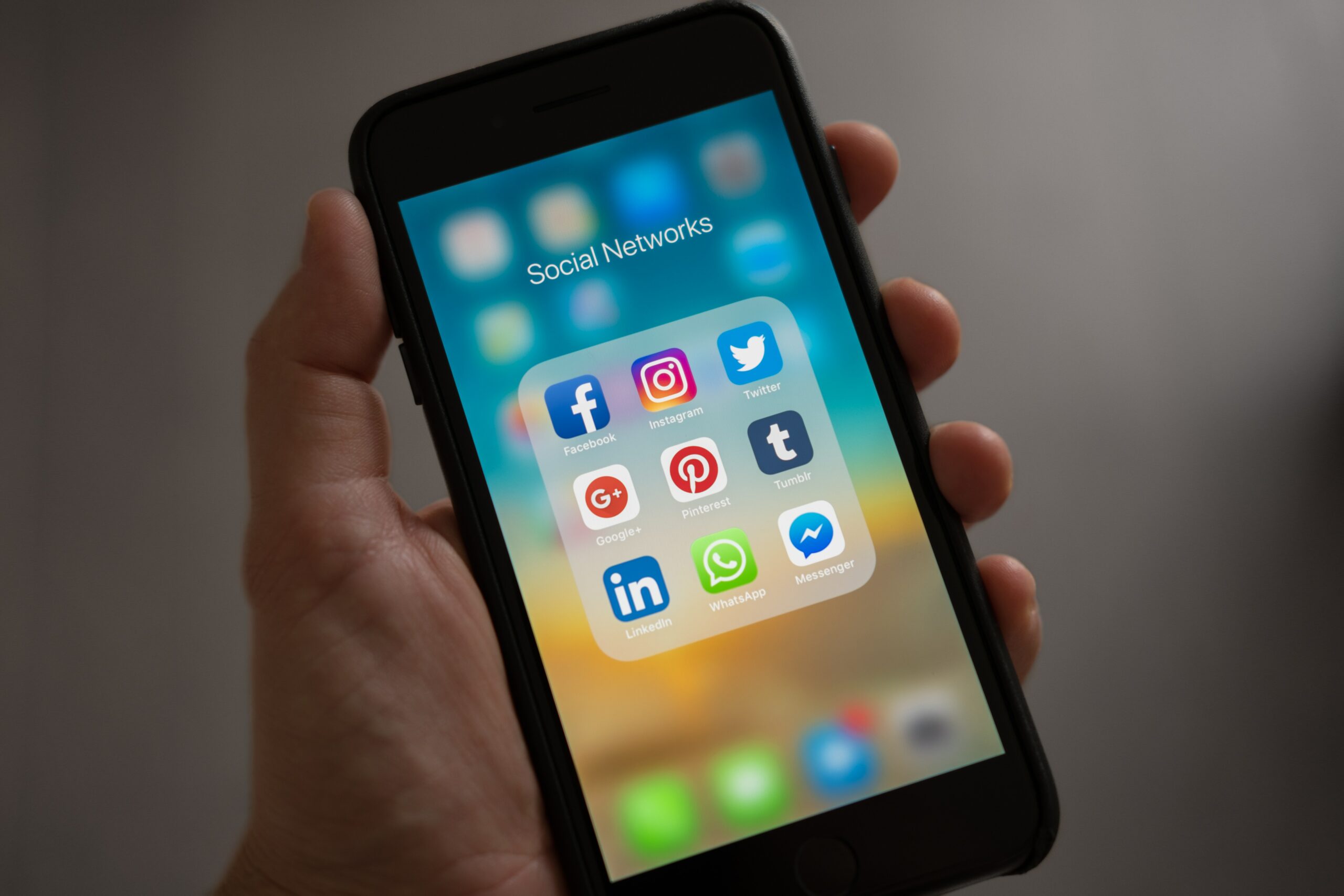 Online shop versus Coronavirus Top 4 digital marketing trends to survive during pandemic