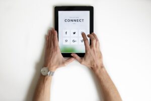 How to manage multiple social media channels with ease: Tips & tools
