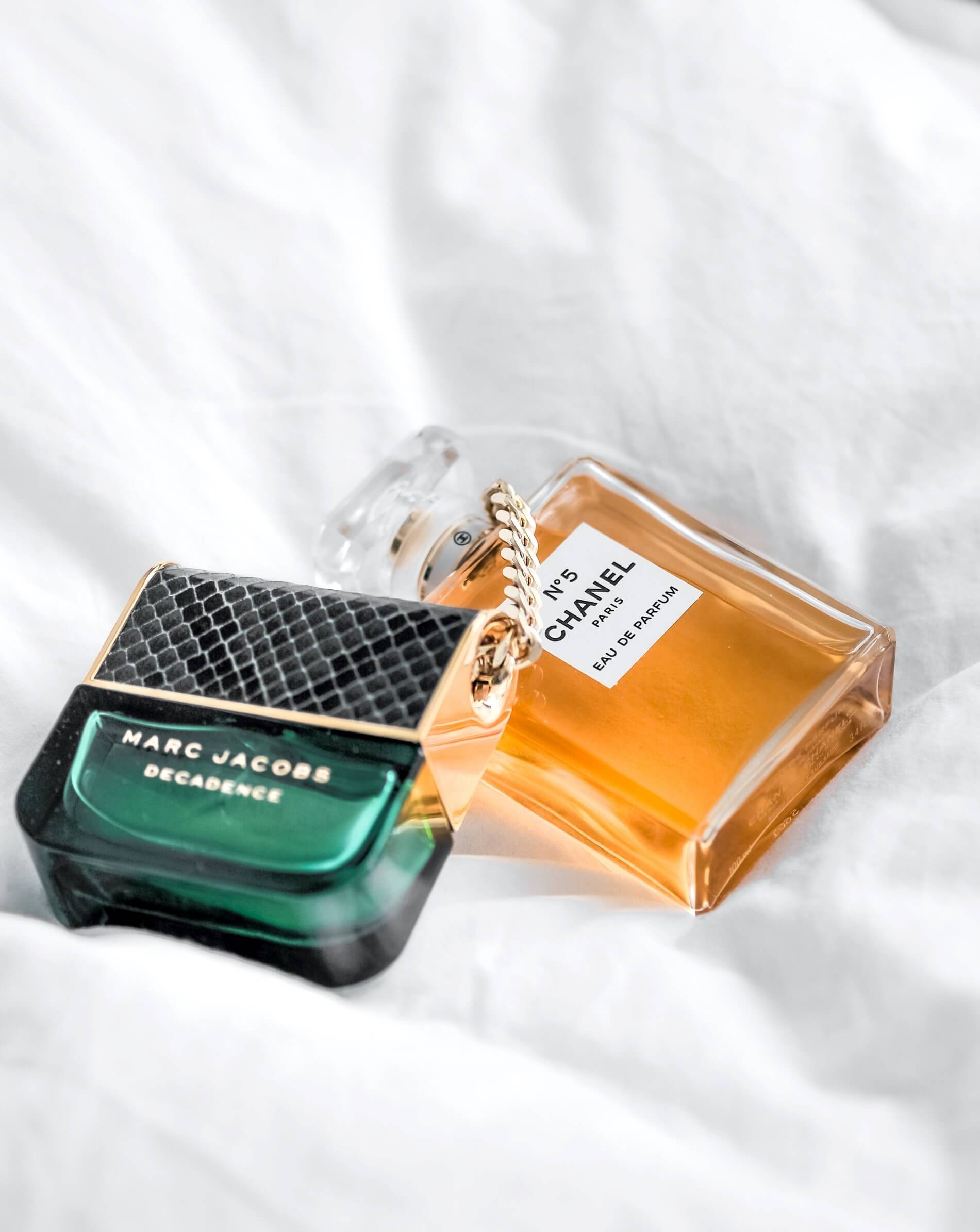 Perfumes - one of the best gifts for ladies